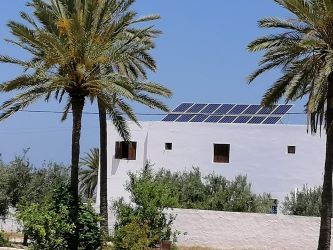 Installation photovoltaïque connectée au réseau de 4,240 kWc